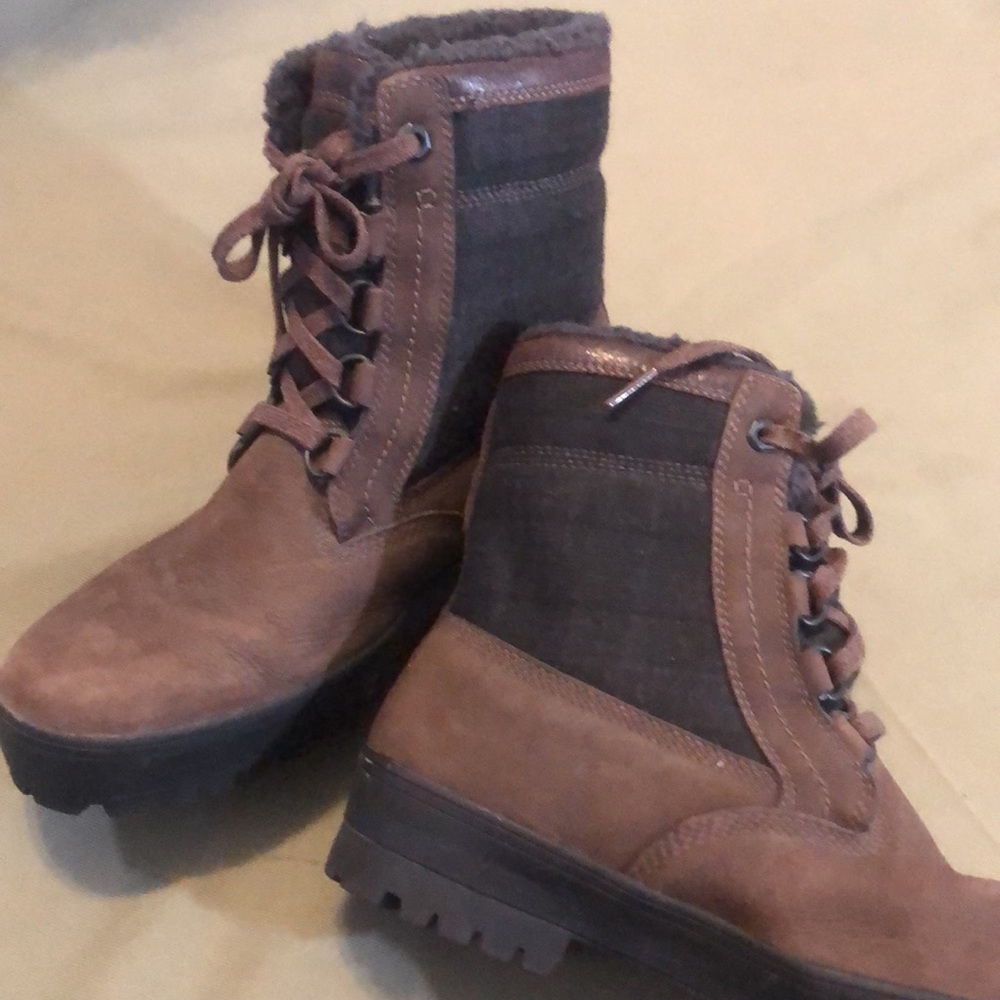 TIMBERLAND  RiBOTL  Mountain  water proof, faux Fur Interior men’s size 7.5